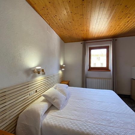 Hotel Rural Cal Amadeu Vilanova de Escornalbou 外观 照片