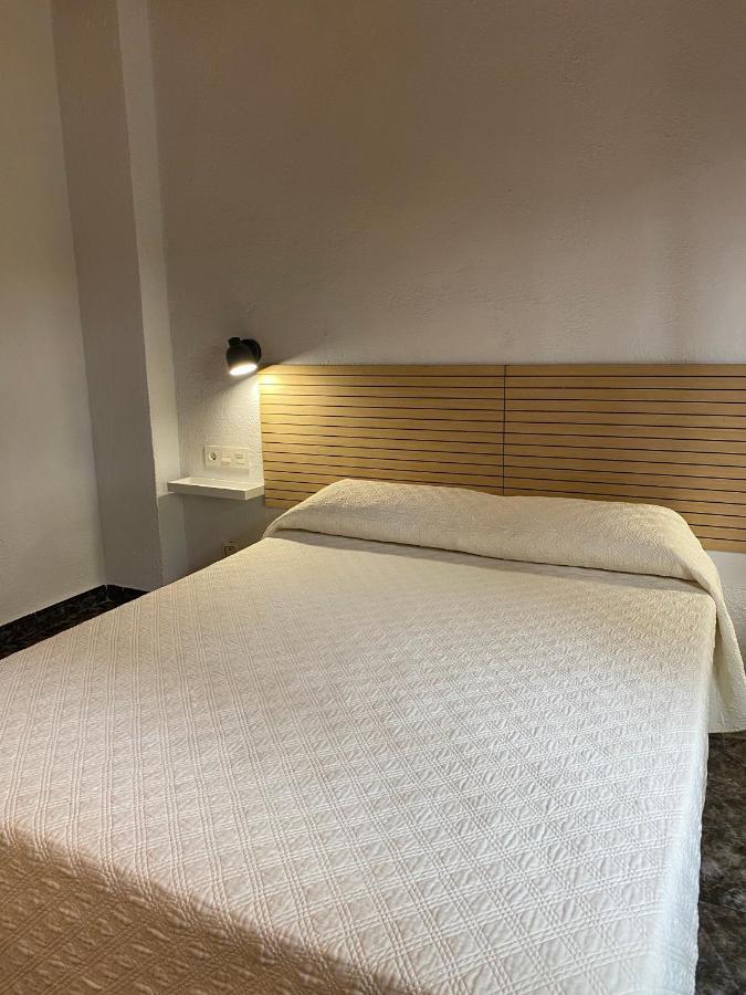 Hotel Rural Cal Amadeu Vilanova de Escornalbou 外观 照片