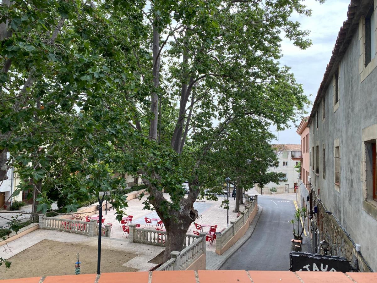 Hotel Rural Cal Amadeu Vilanova de Escornalbou 外观 照片